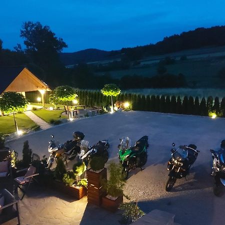 Dwor Bysina Villa Myślenice Eksteriør bilde